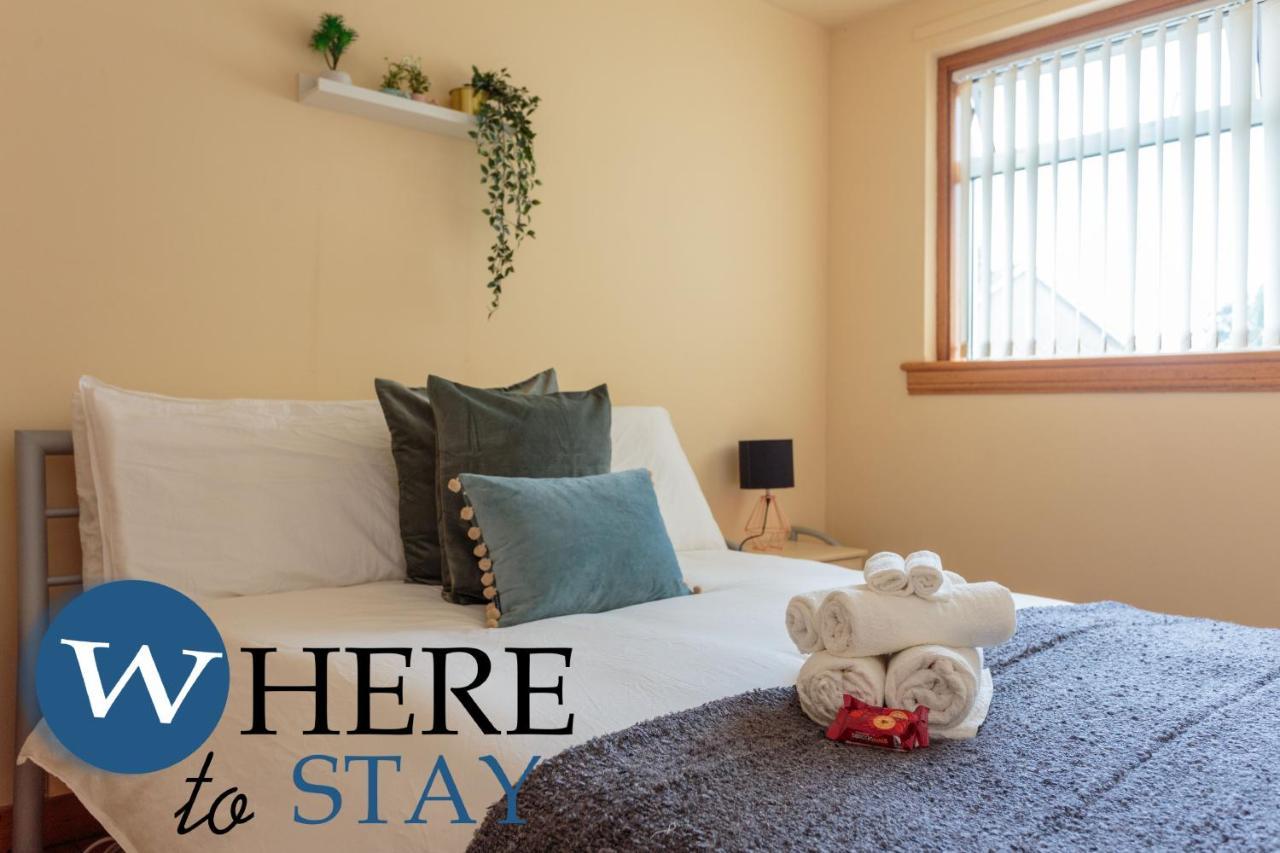 Apartamento Lovely By The Hillwood Park-free Parking *