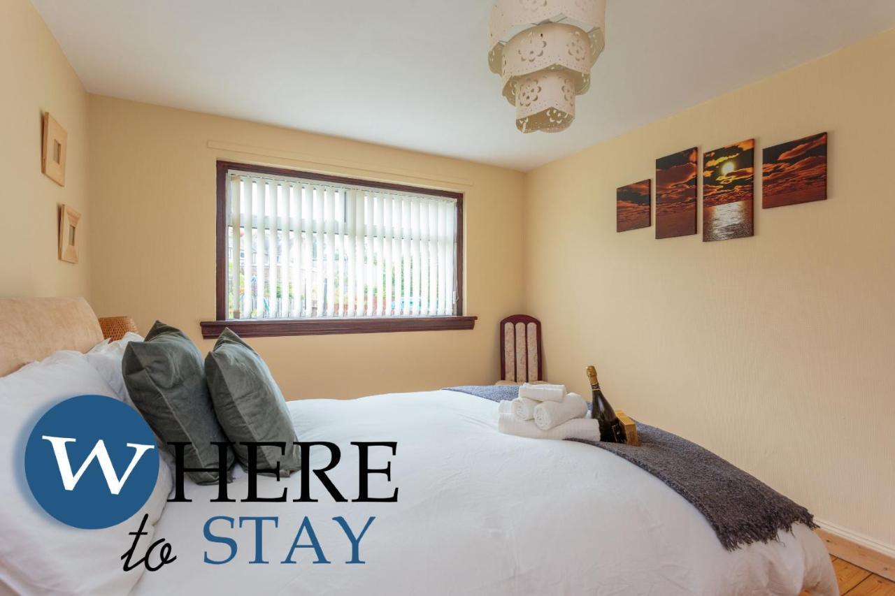 Lovely By The Hillwood Park-free Parking Apartamento