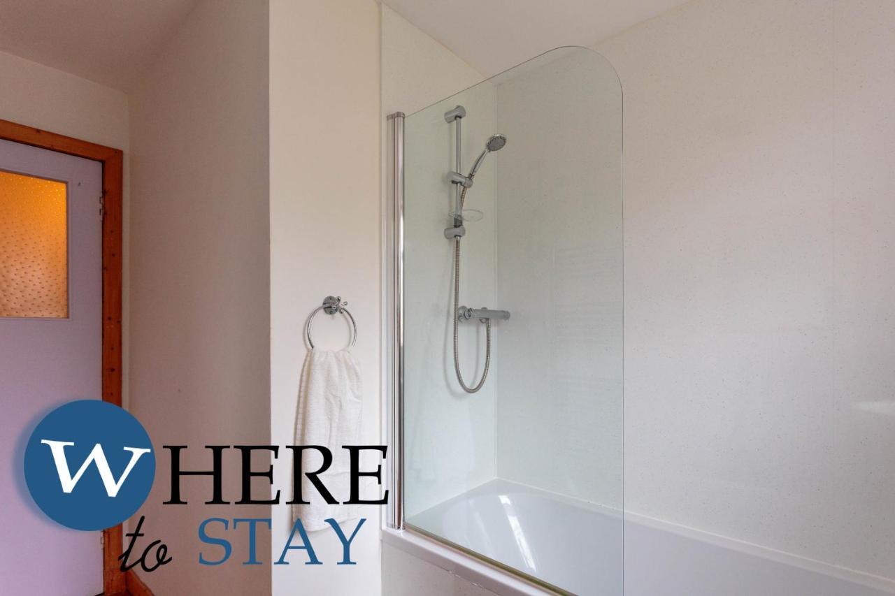 Apartamento Lovely By The Hillwood Park-free Parking Edimburgo
