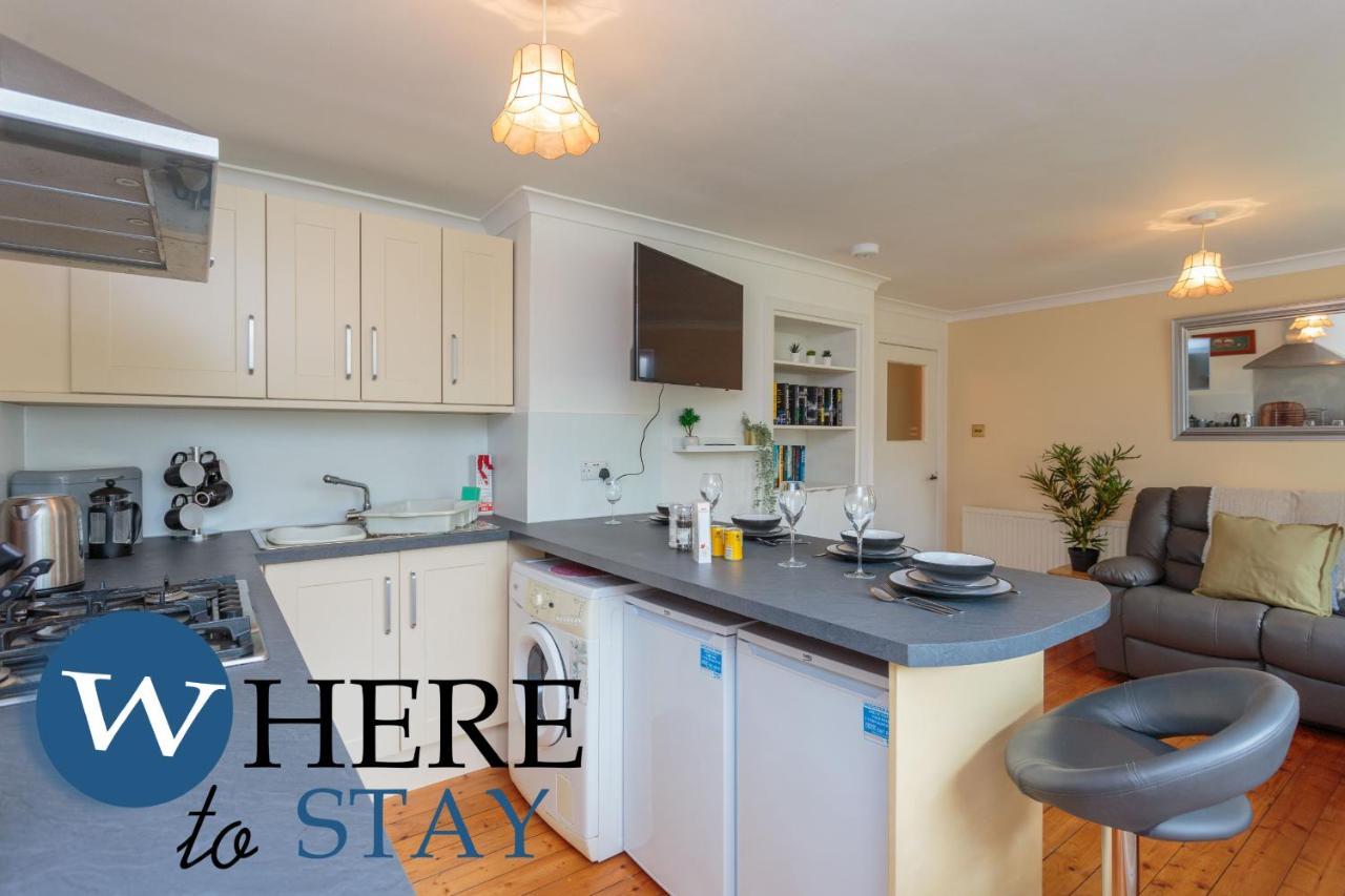 Apartamento Lovely By The Hillwood Park-free Parking Edimburgo