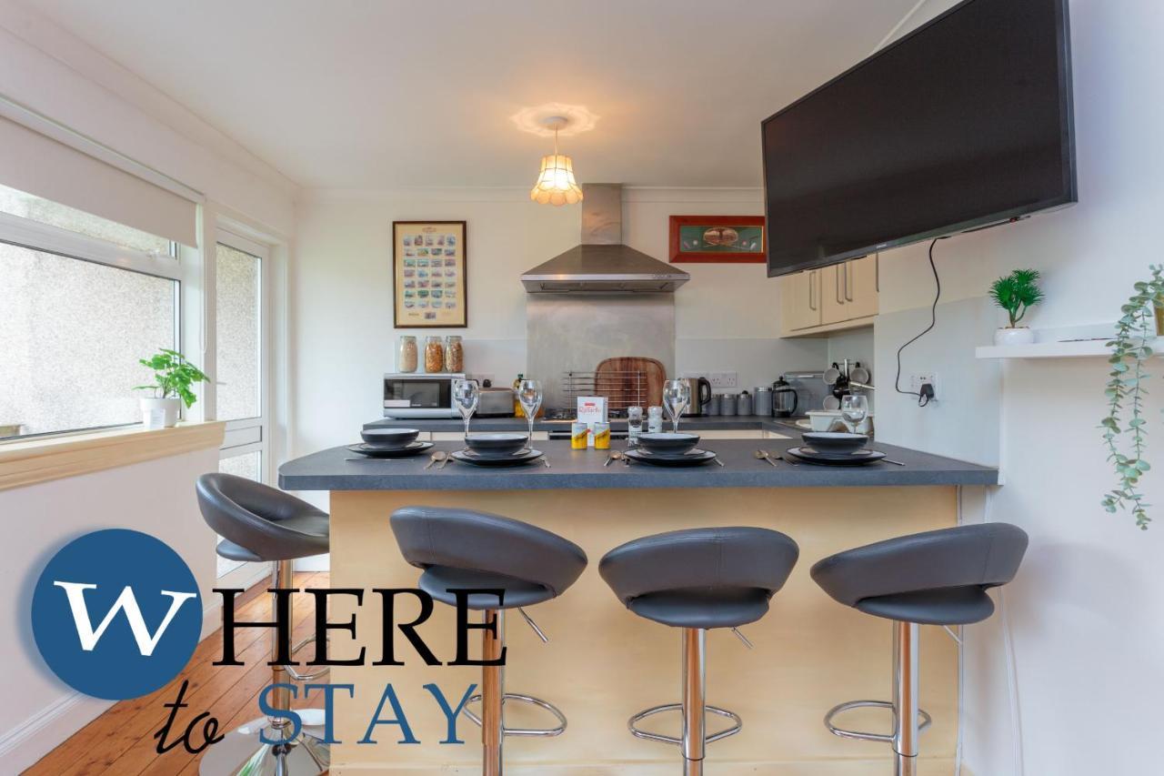 Lovely By The Hillwood Park-free Parking Apartamento *