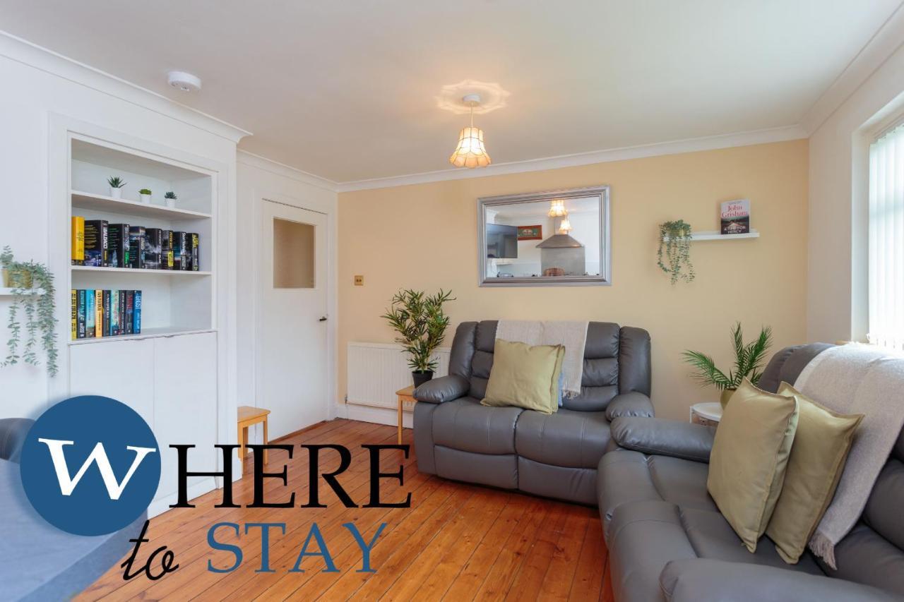 Apartamento Lovely By The Hillwood Park-free Parking